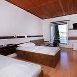 Uvala Scott Inn Kraljevica