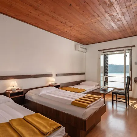 Locanda Boarding House Uvala Scott