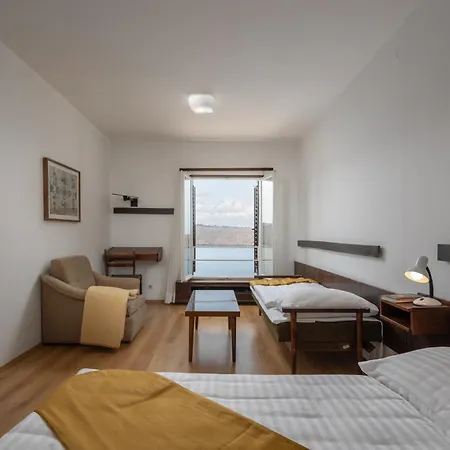 Mini-hôtel Uvala Scott 3*