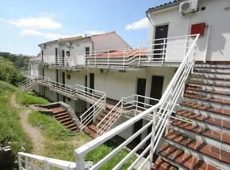 Mini-hôtel Uvala Scott 3*