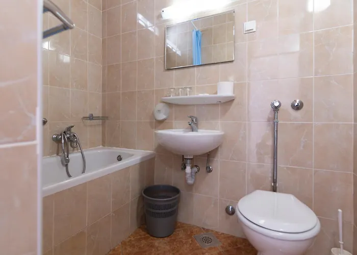 Uvala Scott 3* קראליביצה