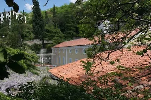 Uvala Scott Inn Kraljevica