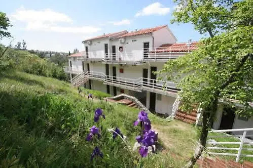 Uvala Scott 3* קראליביצה